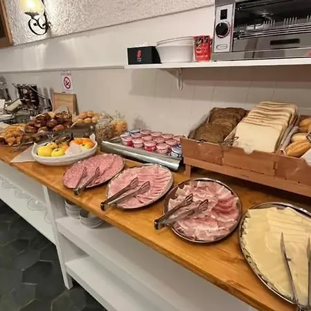 Garni Hotel Tignale